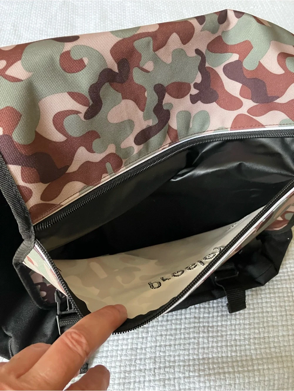 Presley Kids Camouflage Messenger Bag in Green and Brown